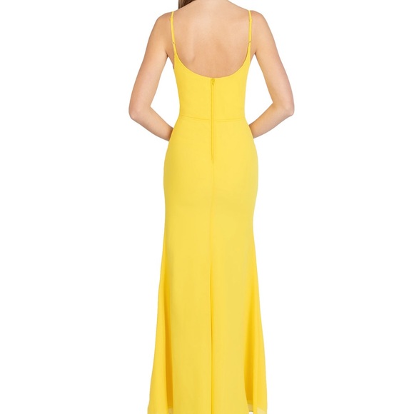 Slim fit chiffon side-slit gown - Picture 2 of 5